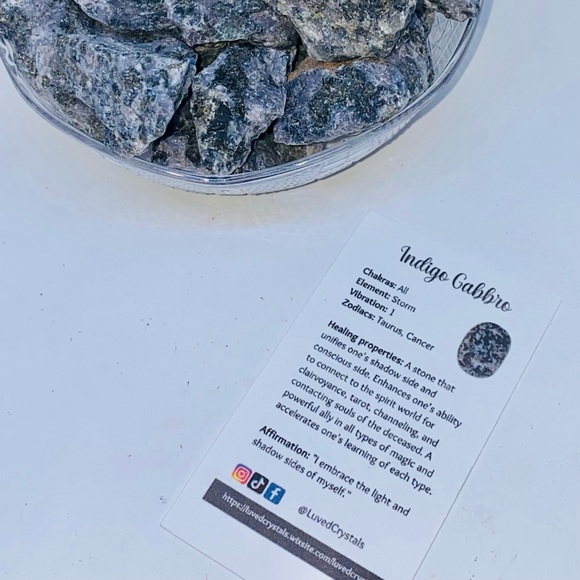 Indigo Gabbro Crystal - Picture 1 of 2